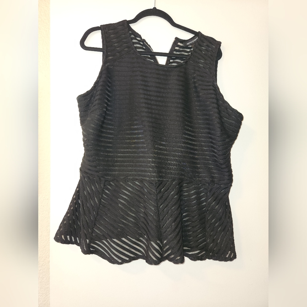 Black 22/24 Ashley Stewart Top